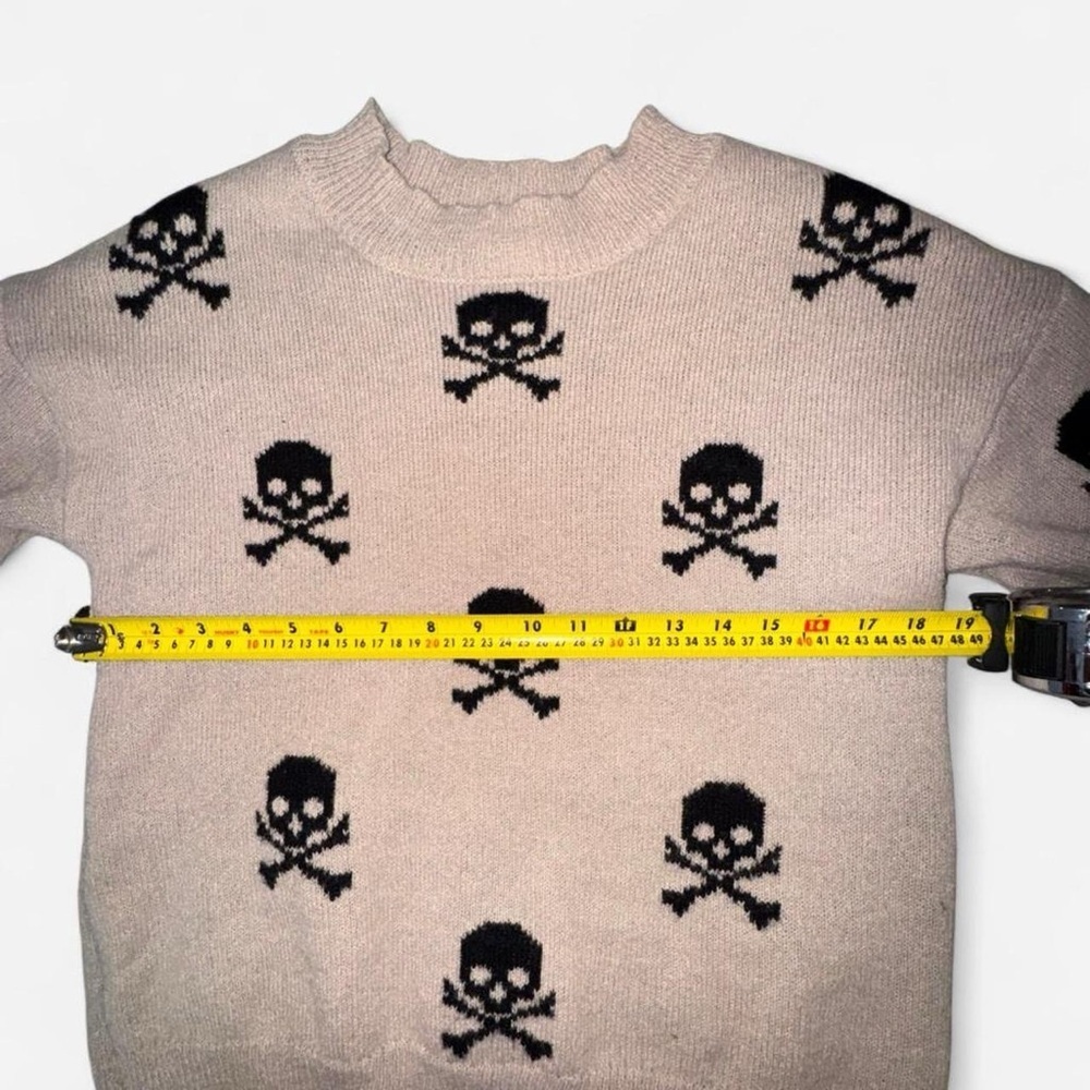 No Boundaries Skull & Crossbones Knit Sweater Small Y2K Grunge - Picture 3 of 4